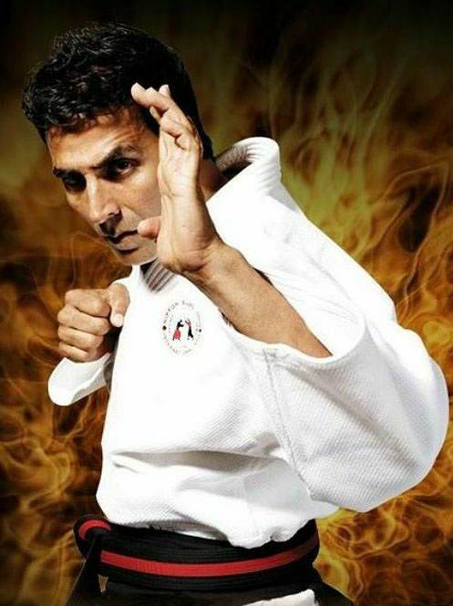 Akshay Kumar Biography In Hindi